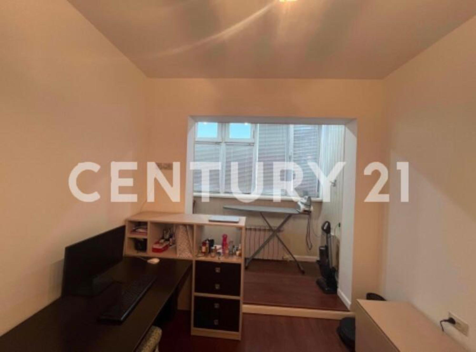 Купить квартиру за 13 500 000 рублей на Пояркова, 18