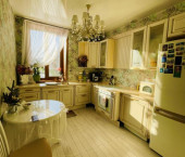 2-комн, 60кв м, этаж 2/3 Украинская, 13