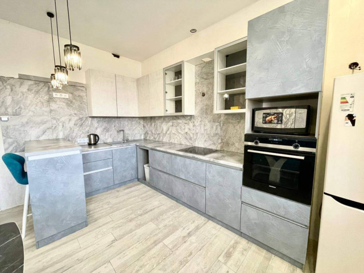 3-комн квартира Ломоносова улица, д.84 3-комн квартира Ломоносова улица, д.84