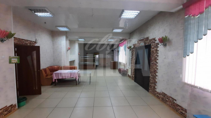 4-комн квартира Крупской, 45