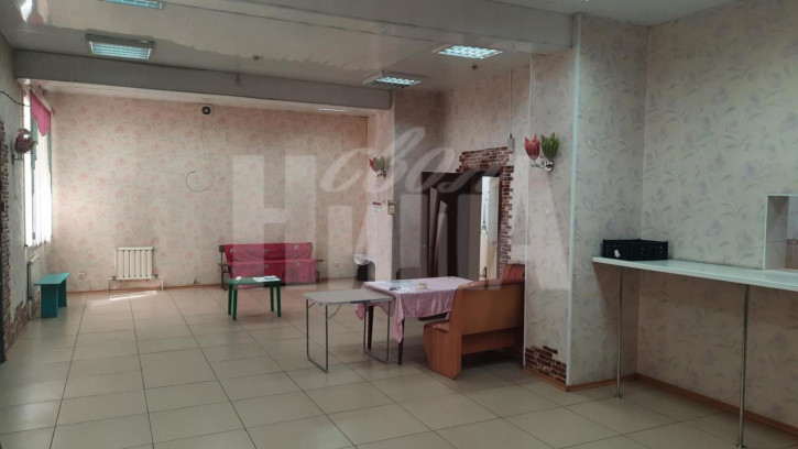 4-комн квартира Крупской, 45