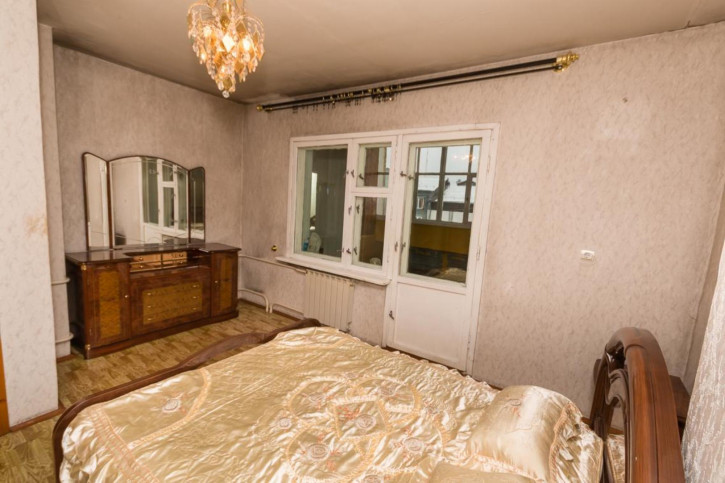 5-комн квартира 4-й Микрорайон, 38 5-комн квартира 4-й Микрорайон, 38