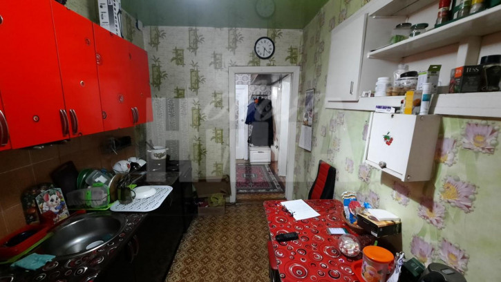 3-комн квартира Коростова, 13
