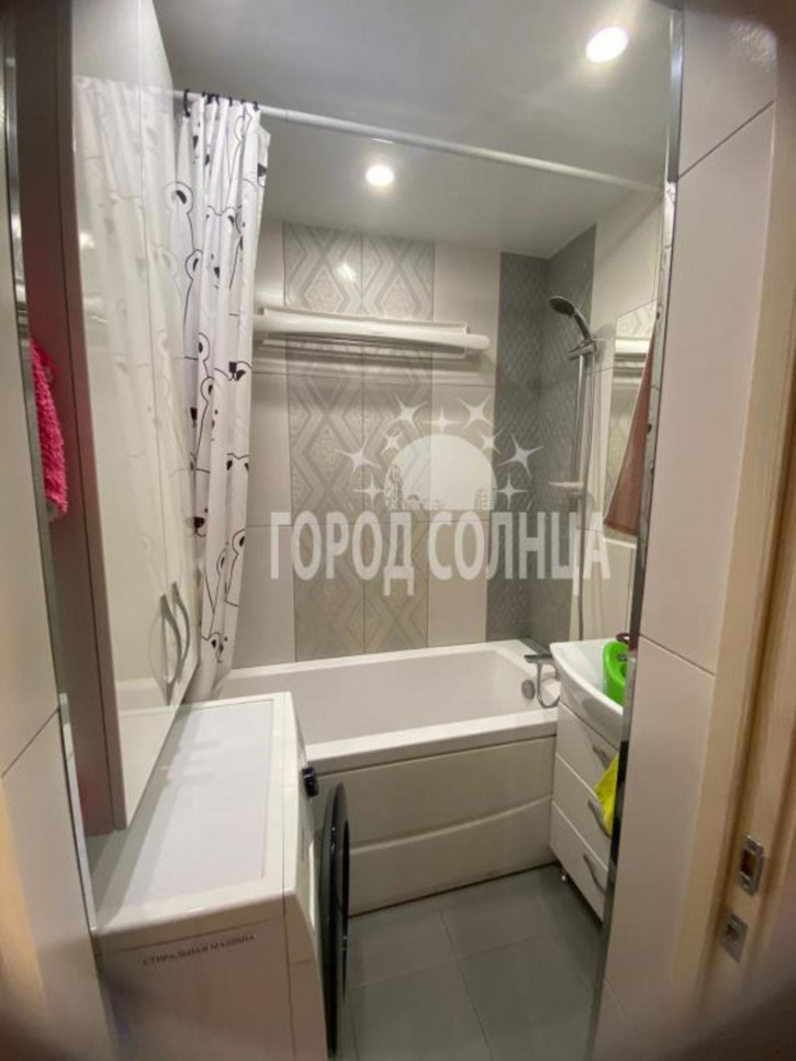 3-комн квартира Амурская 21-я, 43