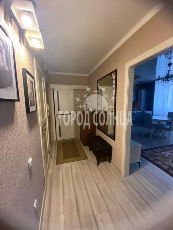 3-комн квартира Амурская 21-я, 43