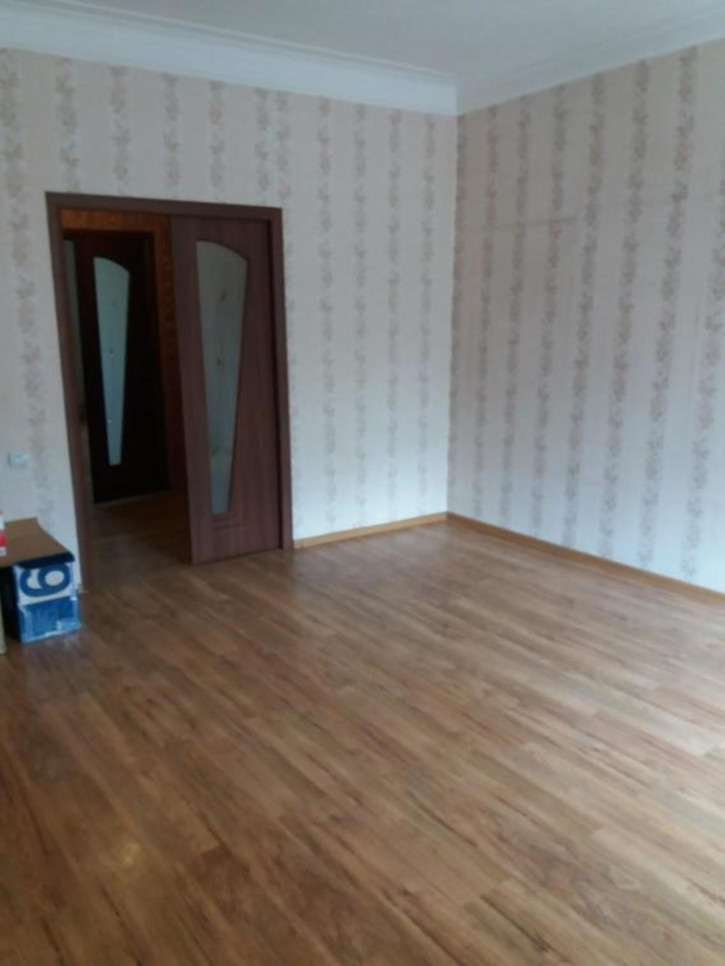 3-комн квартира Маяковского, 19