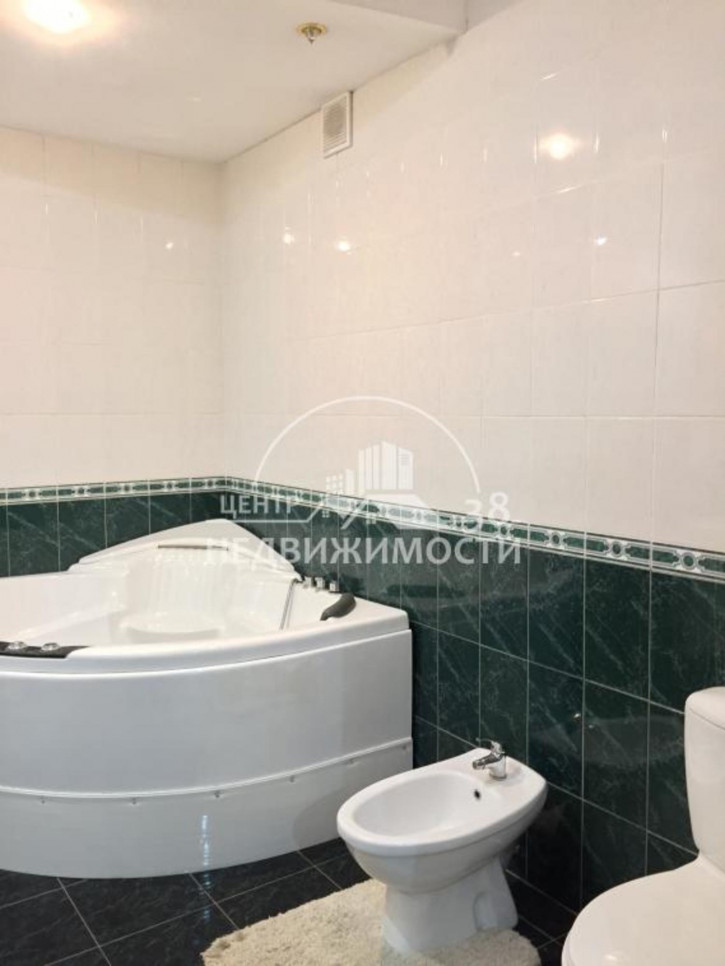 3-комн квартира Красноказачья 1-я, 133/2