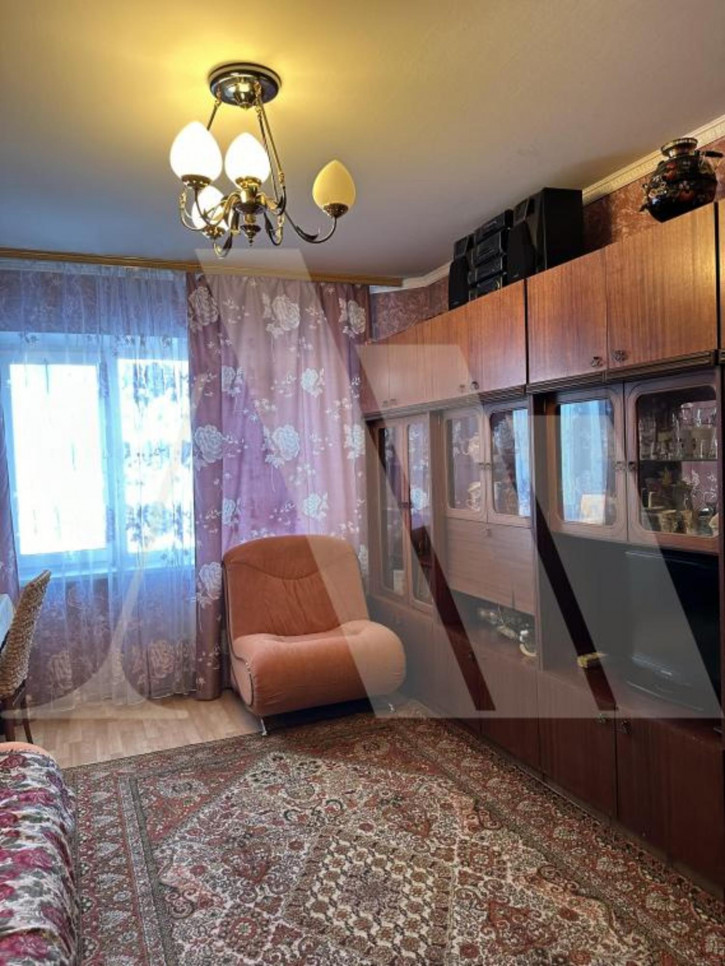 3-комн квартира Дианова, 22