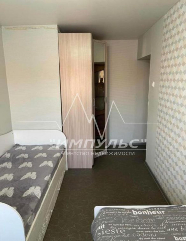 3-комн квартира Пояркова, 13