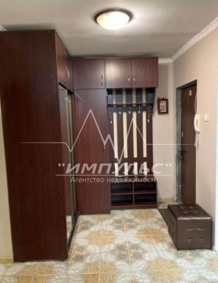 3-комн квартира Пояркова, 13