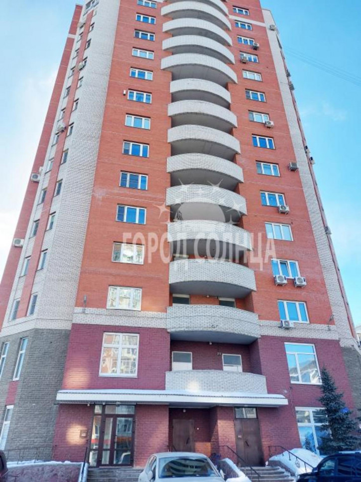 2-комн квартира Омская, 114/2