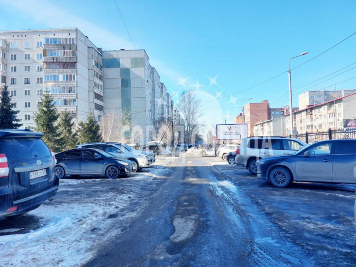 2-комн квартира Омская, 114/2