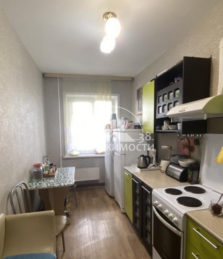 3-комн квартира 4-й Микрорайон, 37