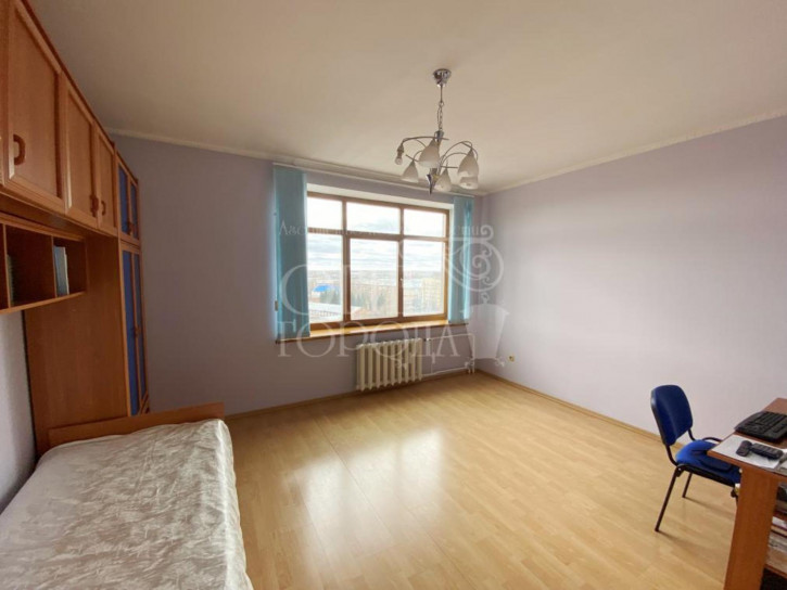 4-комн квартира Ноградская, 19а