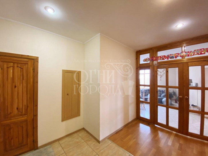 4-комн квартира Ноградская, 19а