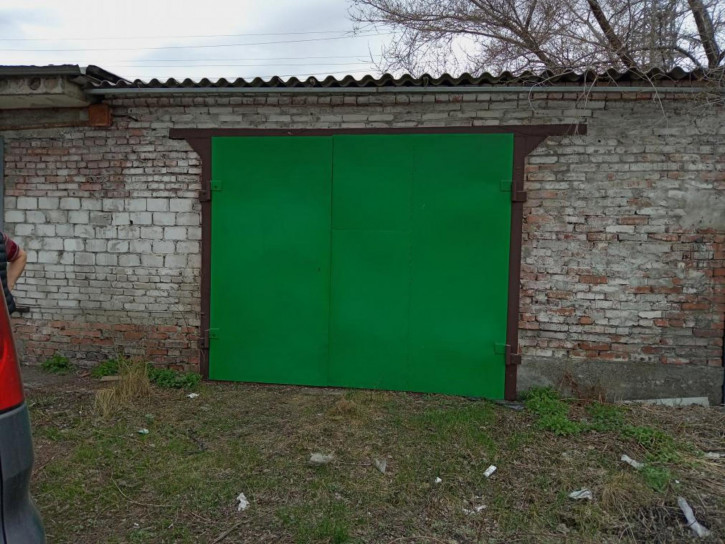 Гараж/парковка Комсомольский микрорайон, 56