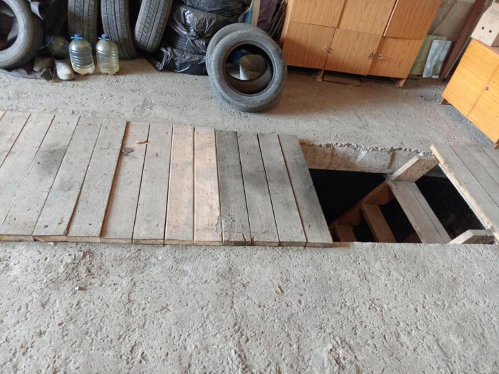 Гараж/парковка Комсомольский микрорайон, 56