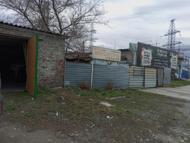Гараж/парковка Комсомольский микрорайон, 56