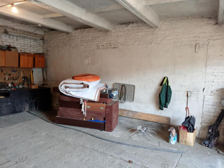 Гараж/парковка Комсомольский микрорайон, 56