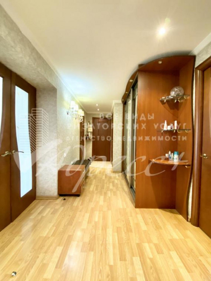 3-комн квартира Жердева, 102