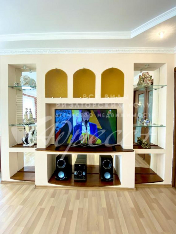 3-комн квартира Жердева, 102