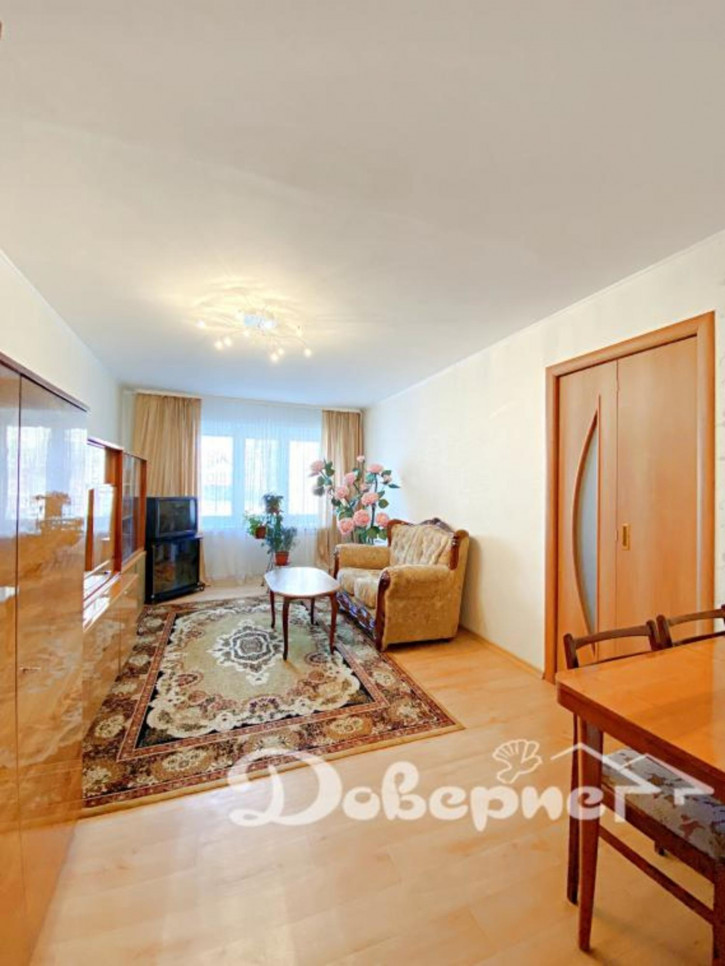 4-комн квартира Кирова, 14
