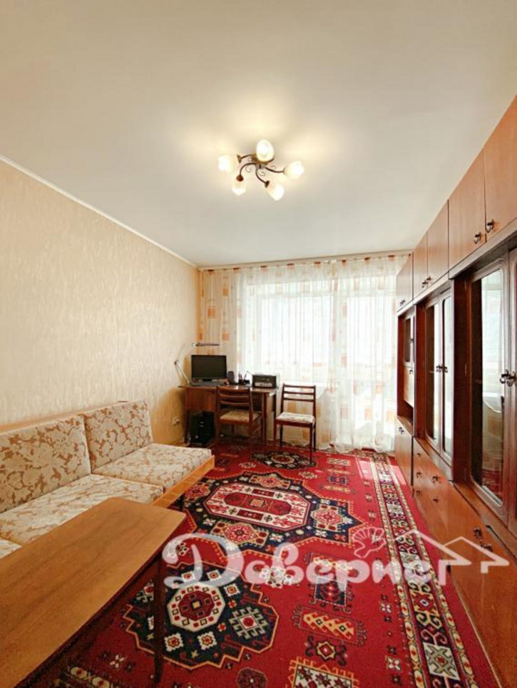 4-комн квартира Кирова, 14