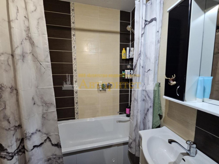 3-комн квартира Кремлевская, 12 3-комн квартира Кремлевская, 12