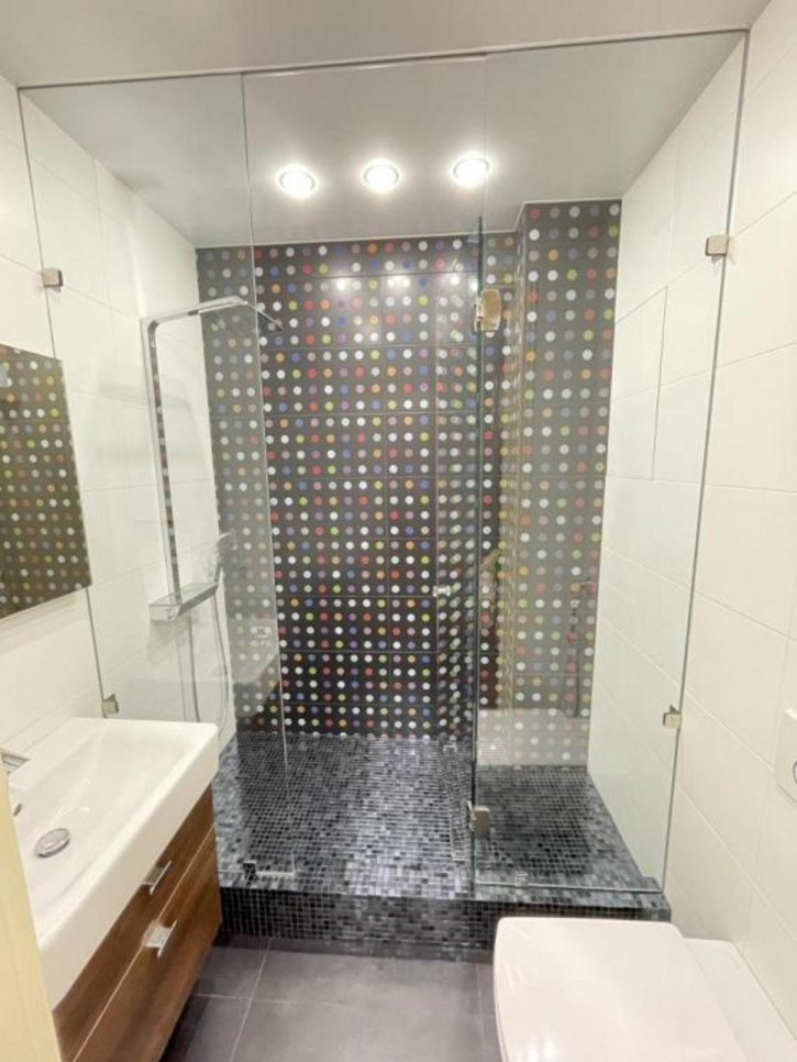 4-комн квартира проспект Маршала Жукова, 5/1