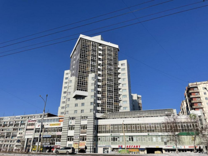 4-комн квартира проспект Маршала Жукова, 5/1