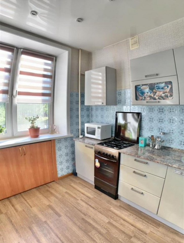 2-комн квартира 211-й кв-л, 9 2-комн квартира 211-й кв-л, 9