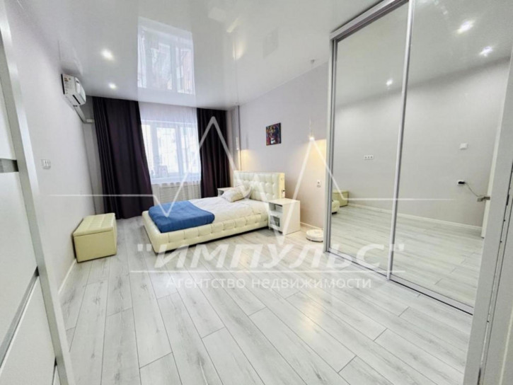2-комн квартира Пирогова, 7