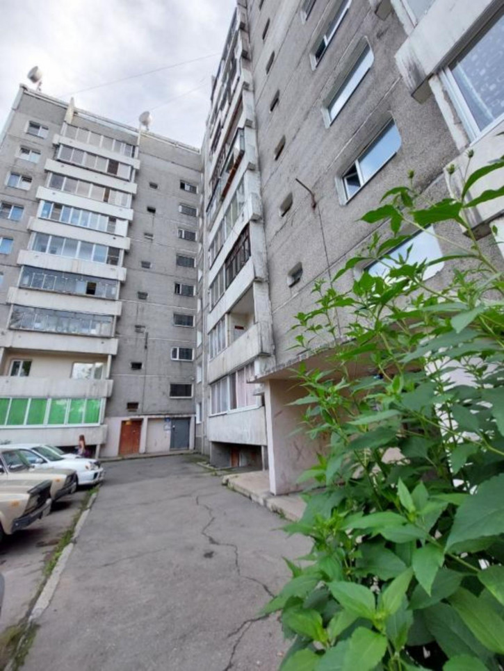 2-комн квартира 1-й микрорайон, 27
