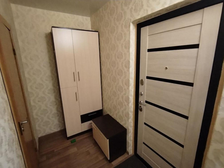 2-комн квартира 1-й микрорайон, 27