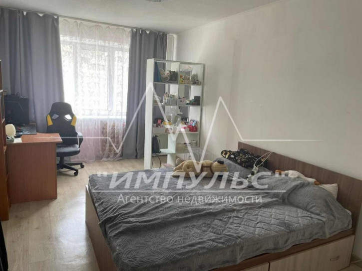 2-комн квартира Пояркова, 8