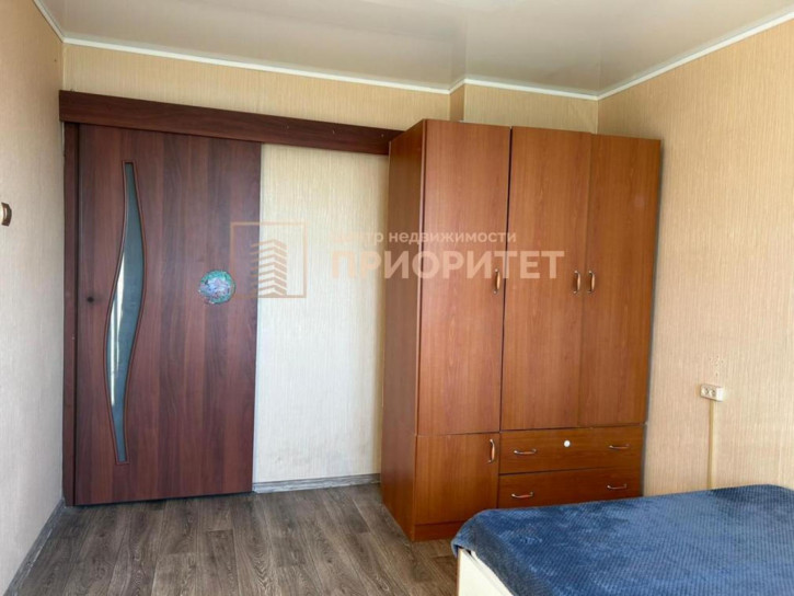 2-комн квартира 50 лет Советской Армии, 23