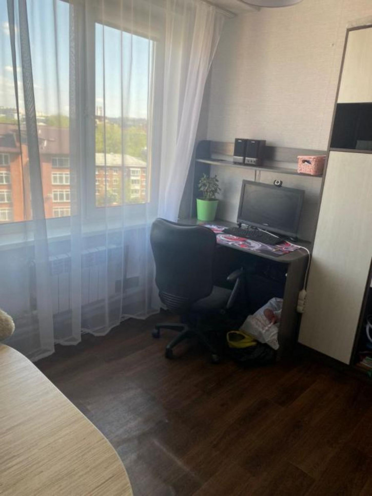 3-комн квартира Декабрьских Событий, 85