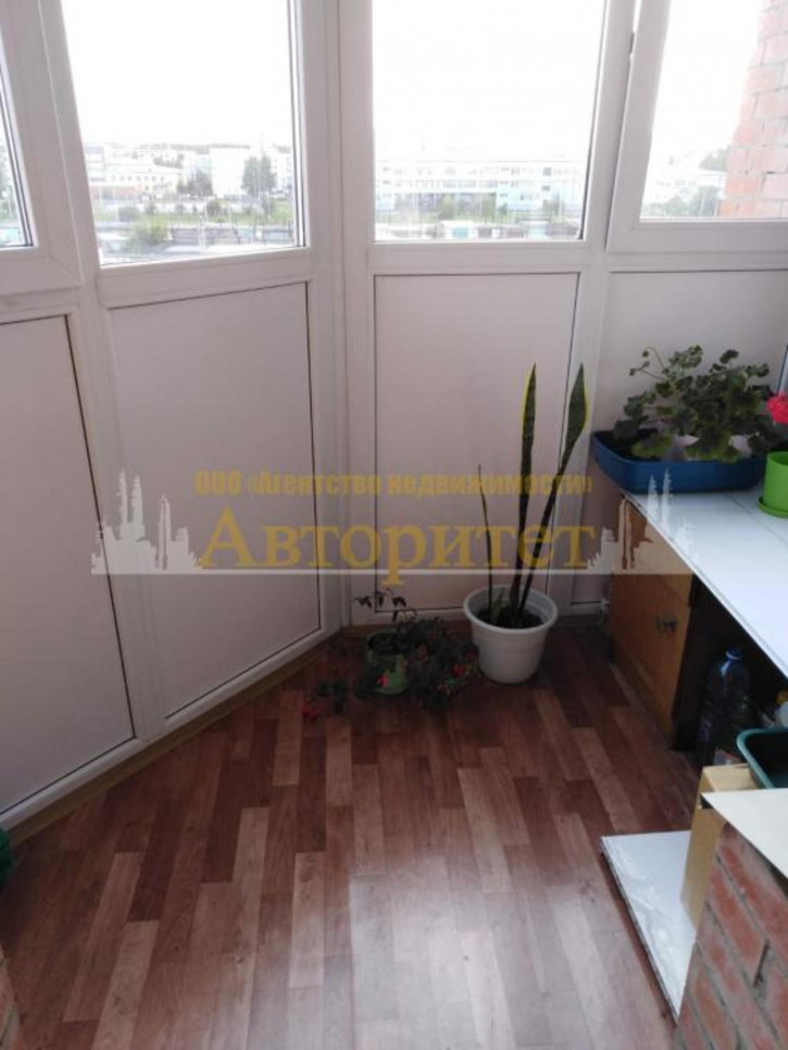 1-комн квартира Молодогвардейцев, 28