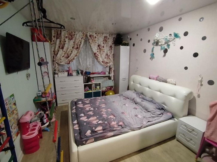 3-комн квартира 1-й микрорайон, 17