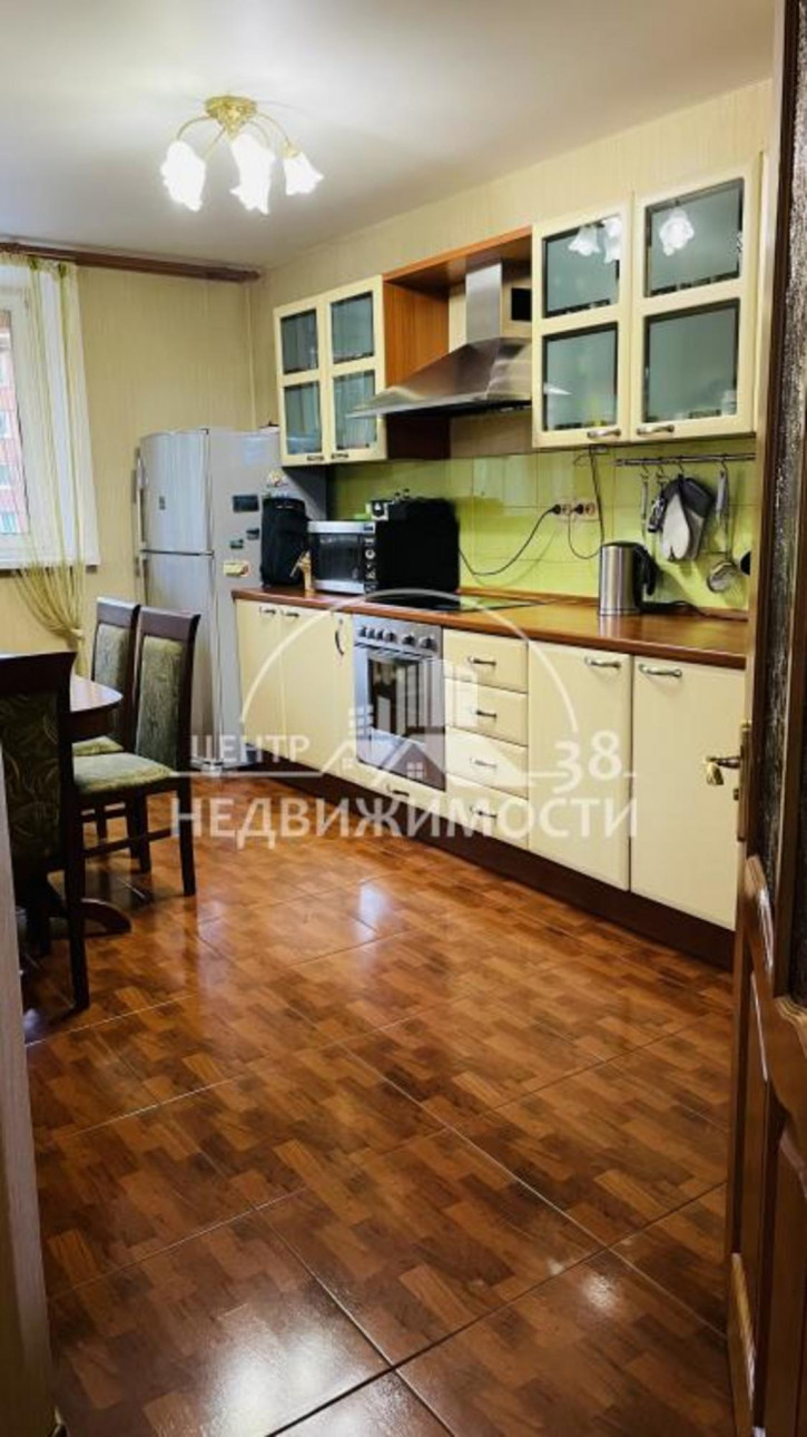 3-комн квартира Депутатская, 40