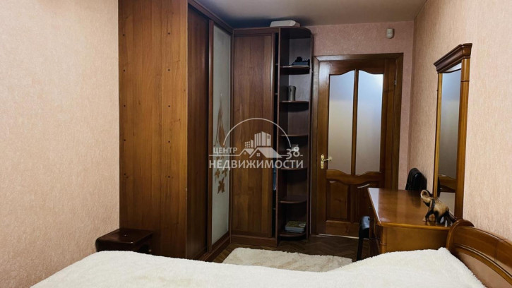 3-комн квартира Депутатская, 40