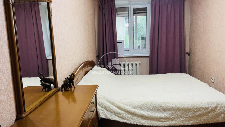 3-комн квартира Депутатская, 40