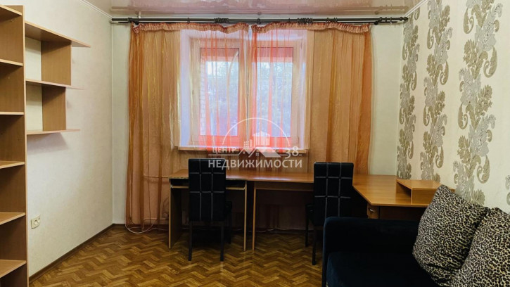 3-комн квартира Депутатская, 40