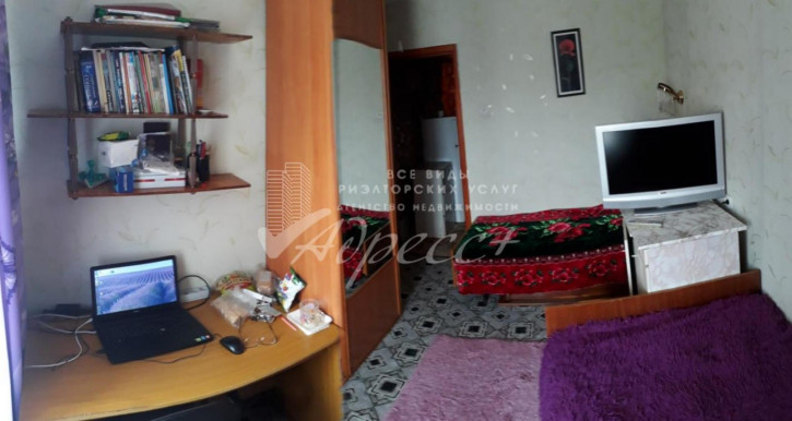 2-комн квартира Комарова, 21