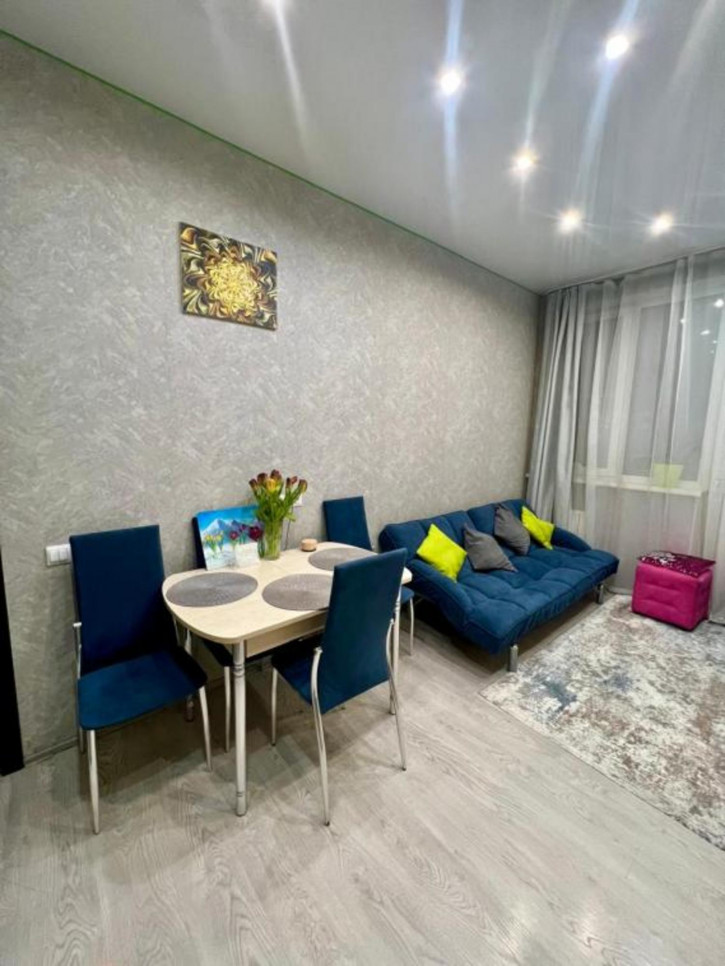 2-комн квартира Верхняя Набережная, 145а