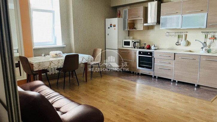 3-комн квартира Дальневосточная, 154/2