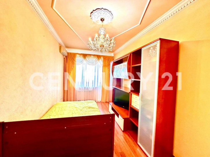 4-комн квартира Кирова, 7