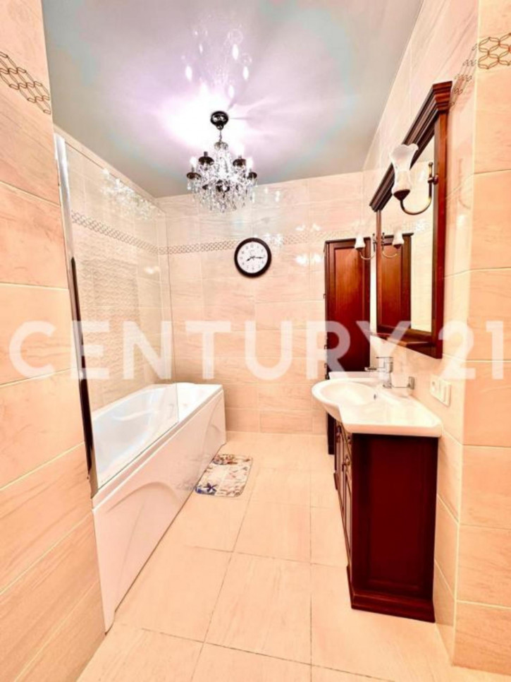 4-комн квартира Кирова, 7