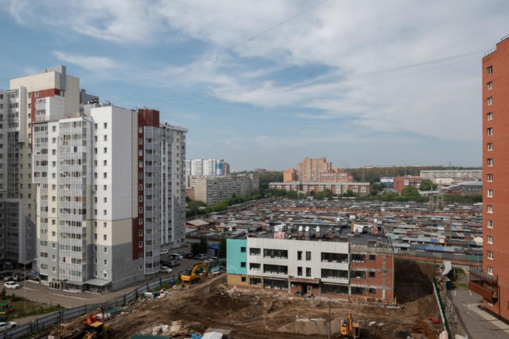 3-комн квартира Дальневосточная, 166/6