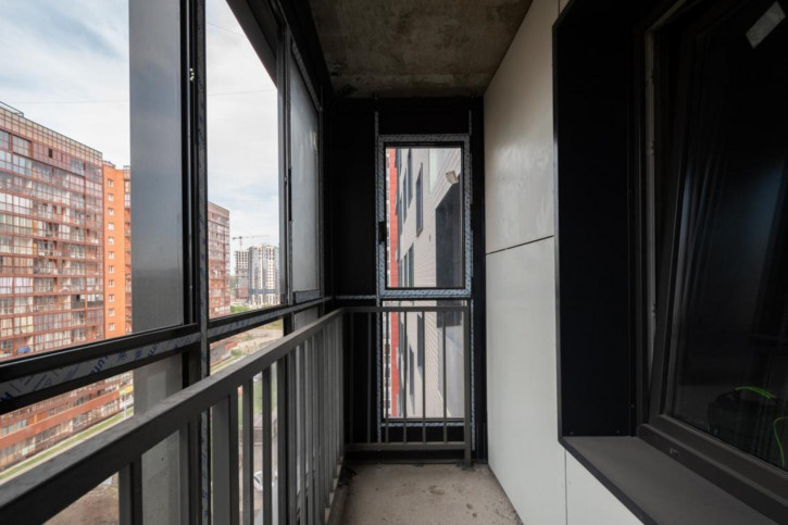 3-комн квартира Дальневосточная, 166/6